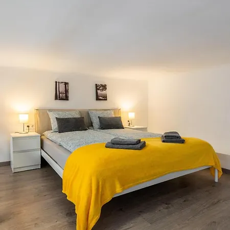 The Right Choice * Budapeszt