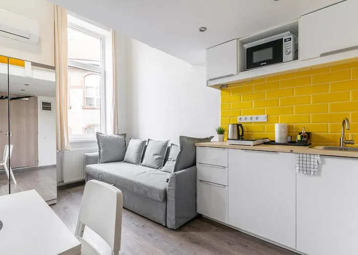 The Right Choice * Budapest