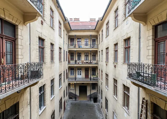 Apartment The Right Choice